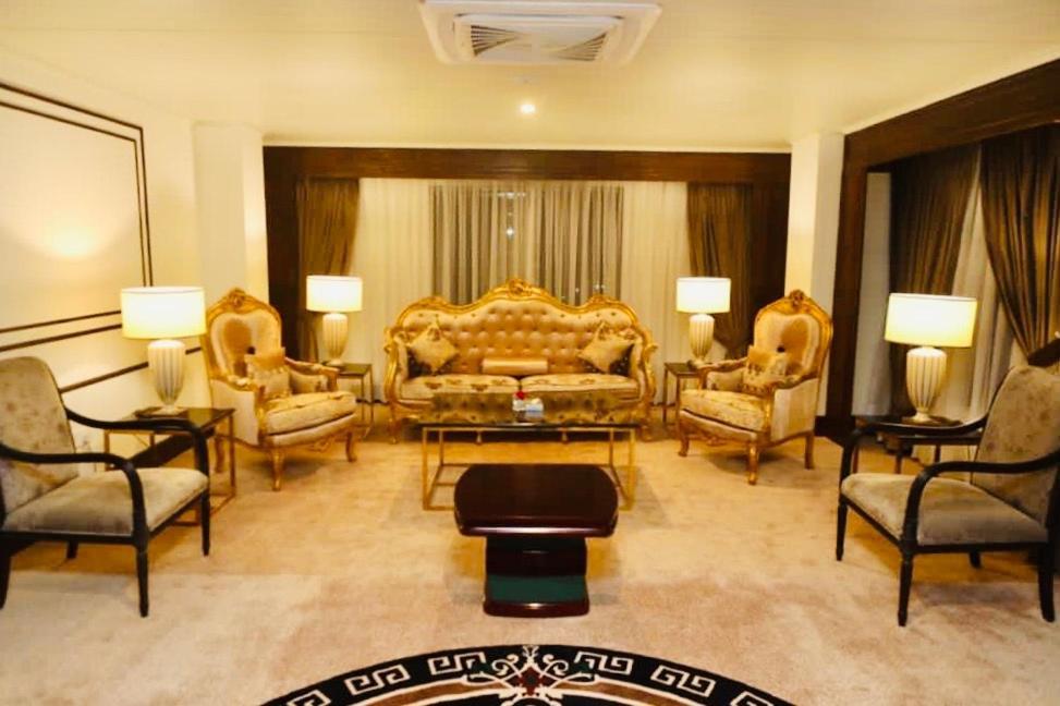 Saffron D'Or Hotels Lahore Esterno foto